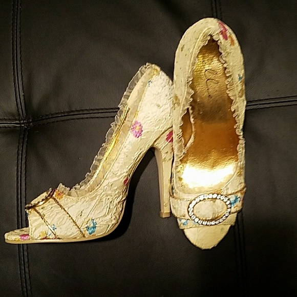 Shoes - Floral shoes